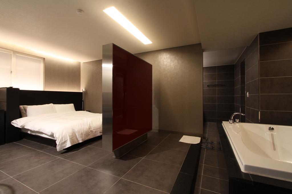 Valentine Hotel Kōyō Стая снимка